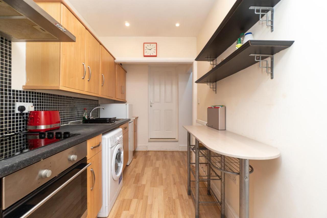 Spacious 2 Bed Southville Flat Near Harbourside Bristol Exterior photo